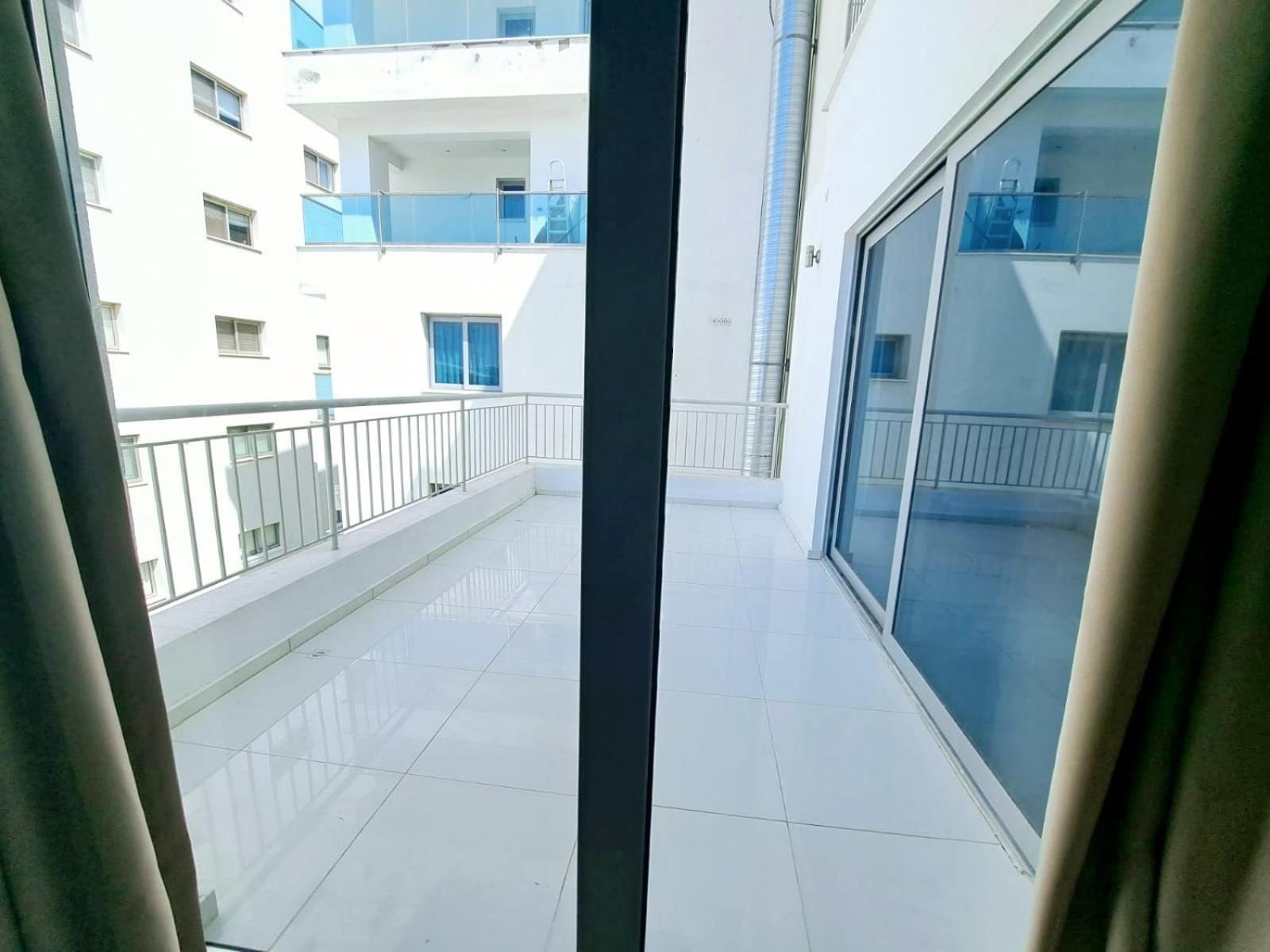 Aphrodite Plaza Larnaca Exteriör bild