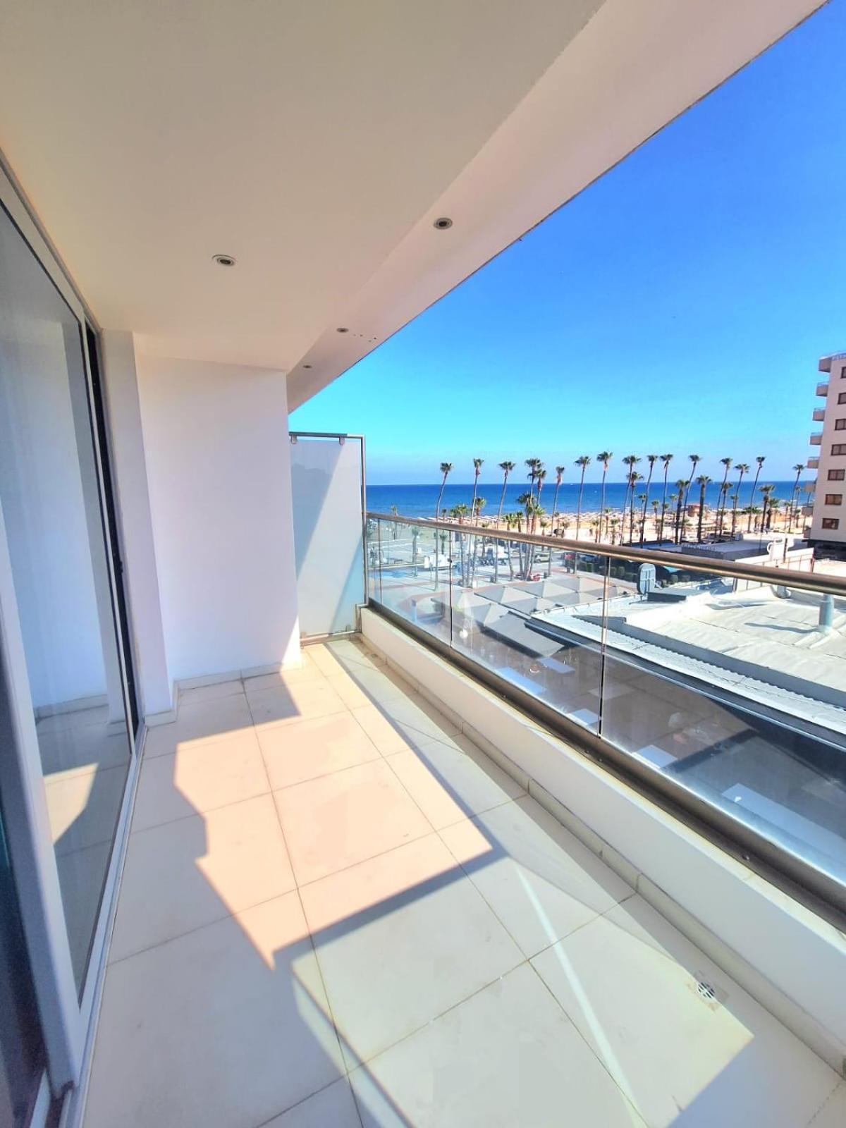 Aphrodite Plaza Larnaca Exteriör bild